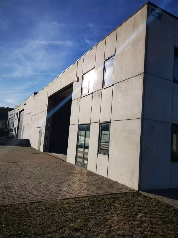 entreprise de fenêtres et panneaux photovoltaïques en Belgique